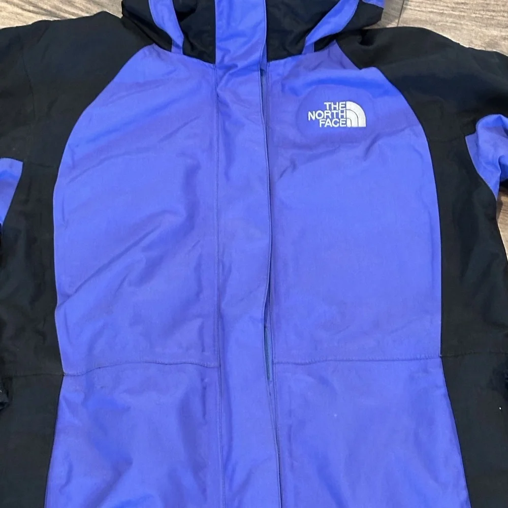 The North Face Kids Medium Purple and Black Snow and Raincoat